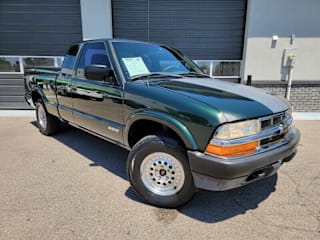 2002 Chevrolet S-10 LS 1GCDT19W828208024 2002 Chevrolet S-10 LS
