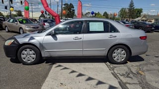 2004 Honda Accord LX 1HGCM56374A117799 2004 Honda Accord LX