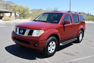 2005 Nissan Pathfinder SE 5N1AR18W85C764365 2005 Nissan Pathfinder SE
