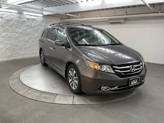 2016 Honda Odyssey Touring 5FNRL5H93GB014226 2016 Honda Odyssey Touring