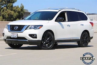 2017 Nissan Pathfinder Platinum 5N1DR2MN4HC659424 2017 Nissan Pathfinder Platinum