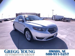 2017 Ford Taurus 1FAHP2H87HG112694 2017 Ford Taurus