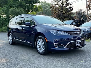 2017 Chrysler Pacifica Touring-L 2C4RC1BG5HR691798 2017 Chrysler Pacifica Touring-L