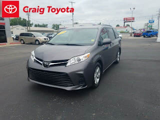2018 Toyota Sienna LE 8-Passenger 5TDKZ3DC7JS906858 2018 Toyota Sienna LE 8-Passenger