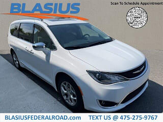 2020 Chrysler Pacifica Limited 2C4RC1GG2LR258697 2020 Chrysler Pacifica Limited