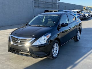 2017 Nissan Versa 1.6 SL 3N1CN7AP9HL846678 2017 Nissan Versa 1.6 SL