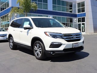 2018 Honda Pilot EX-L 5FNYF5H5XJB017275 2018 Honda Pilot EX-L