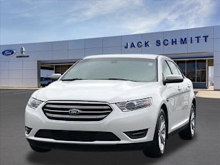 2017 Ford Taurus 1FAHP2E81HG116888 2017 Ford Taurus