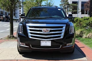 2018 Cadillac Escalade Luxury 1GYS4BKJ8JR239561 2018 Cadillac Escalade Luxury