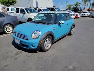 2009 MINI Cooper Base WMWMF33589TW77184 2009 MINI Cooper Base