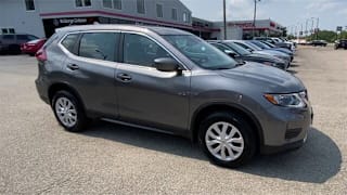 2019 Nissan Rogue S 5N1AT2MV4KC828918 2019 Nissan Rogue S