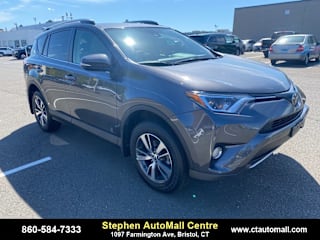 2018 Toyota RAV4 XLE JTMRFREV5JJ231888 2018 Toyota RAV4 XLE