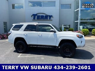 2018 Toyota 4Runner TRD Off-Road Premium JTEBU5JR0J5541377 2018 Toyota 4Runner TRD Off-Road Premium