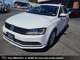 2017 Volkswagen Jetta 3VW2B7AJXHM235241 2017 Volkswagen Jetta