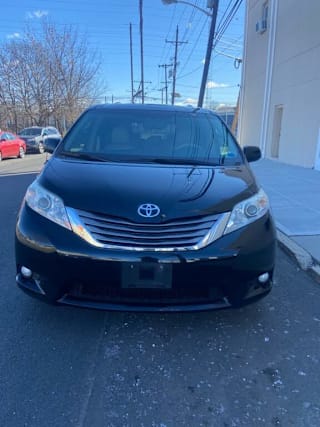 2011 Toyota Sienna 5TDDK3DCXBS028812 2011 Toyota Sienna