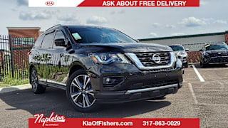 2017 Nissan Pathfinder Platinum 5N1DR2MMXHC631554 2017 Nissan Pathfinder Platinum