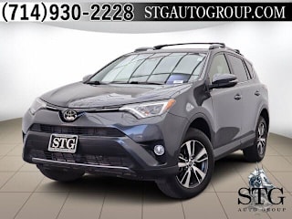 2018 Toyota RAV4 XLE JTMWFREV4JJ739479 2018 Toyota RAV4 XLE