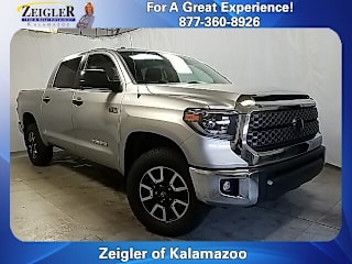 2019 Toyota Tundra SR5 5TFDW5F19KX820021 2019 Toyota Tundra SR5