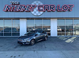 2017 Ford Focus SEL 1FADP3H27HL247195 2017 Ford Focus SEL