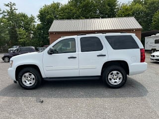 2010 Chevrolet Tahoe LS 1GNUKAE01AR238535 2010 Chevrolet Tahoe LS