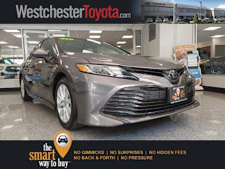 2018 Toyota Camry LE 4T1B11HK1JU671717 2018 Toyota Camry LE