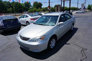 2004 Toyota Camry XLE 4T1BE32K14U300280 2004 Toyota Camry XLE