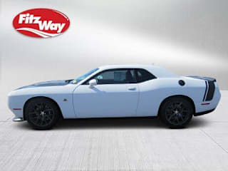 2016 Dodge Challenger 2C3CDZFJ2GH315396 2016 Dodge Challenger