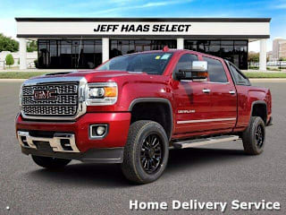 2019 GMC Sierra 2500HD Denali 1GT12SEY5KF122586 2019 GMC Sierra 2500HD Denali