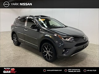 2018 Toyota RAV4 SE JTMJFREV2JD224926 2018 Toyota RAV4 SE