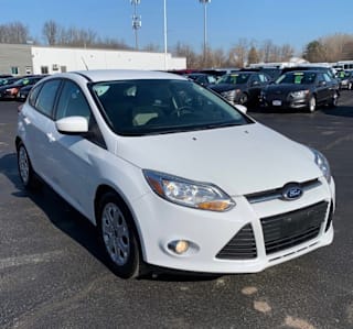 2012 Ford Focus SE 1FAHP3K2XCL434143 2012 Ford Focus SE