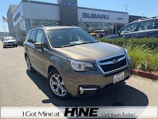 2018 Subaru Forester 2.5i Touring JF2SJAWC2JH582846 2018 Subaru Forester 2.5i Touring