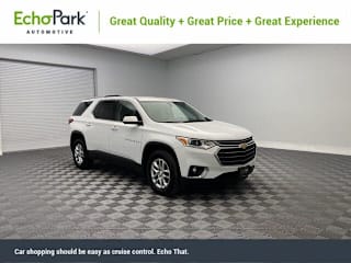 2018 Chevrolet Traverse LT Cloth 1GNEVGKWXJJ220671 2018 Chevrolet Traverse LT Cloth