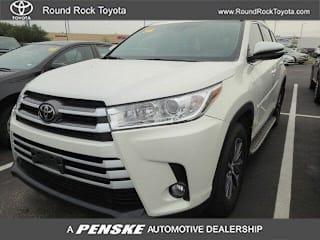 2019 Toyota Highlander XLE 5TDJZRFH0KS603882 2019 Toyota Highlander XLE
