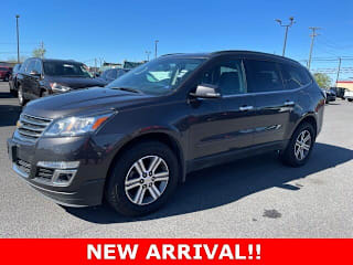 2017 Chevrolet Traverse LT 1GNKVGKD2HJ295425 2017 Chevrolet Traverse LT