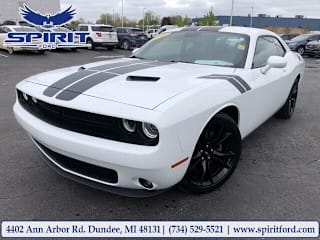 2017 Dodge Challenger SXT 2C3CDZAG2HH640112 2017 Dodge Challenger SXT