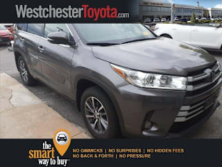 2018 Toyota Highlander XLE 5TDJZRFH2JS558801 2018 Toyota Highlander XLE