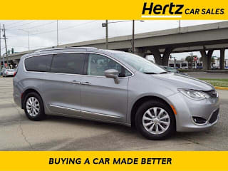 2019 Chrysler Pacifica Touring L 2C4RC1BG2KR650164 2019 Chrysler Pacifica Touring L