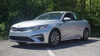 2019 Kia Optima LX 5XXGT4L31KG375920 2019 Kia Optima LX