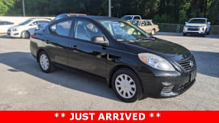 2014 Nissan Versa 1.6 S Plus 3N1CN7AP2EL877895 2014 Nissan Versa 1.6 S Plus