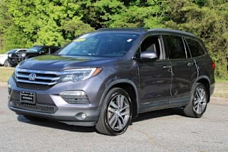 2017 Honda Pilot Touring 5FNYF6H95HB014318 2017 Honda Pilot Touring
