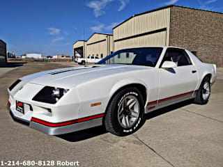 1983 Chevrolet Camaro 1G1AP87H3DL122679 1983 Chevrolet Camaro