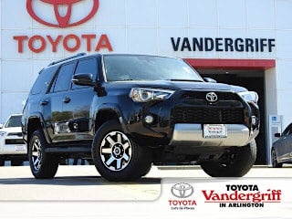 2019 Toyota 4Runner SR5 JTEBU5JR6K5647513 2019 Toyota 4Runner SR5