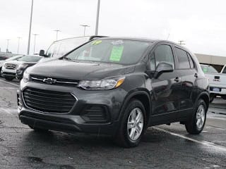 2019 Chevrolet Trax LS 3GNCJKSB5KL325910 2019 Chevrolet Trax LS