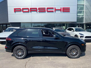 2018 Porsche Cayenne Platinum Edition WP1AA2A22JKA07369 2018 Porsche Cayenne Platinum Edition