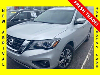 2018 Nissan Pathfinder SV 5N1DR2MN0JC658857 2018 Nissan Pathfinder SV