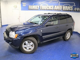 2005 Jeep Grand Cherokee 1J8HR48N15C601335 2005 Jeep Grand Cherokee