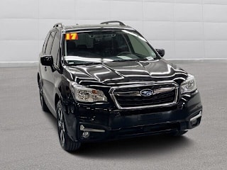 2017 Subaru Forester 2.5i Premium JF2SJAGC6HH585371 2017 Subaru Forester 2.5i Premium