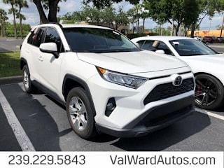 2019 Toyota RAV4 XLE JTMW1RFV8KD003545 2019 Toyota RAV4 XLE