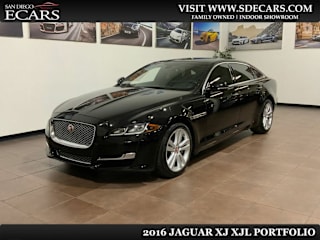 2016 Jaguar XJL Portfolio SAJWA2G74G8W02967 2016 Jaguar XJL Portfolio