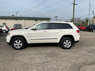 2012 Jeep Grand Cherokee Laredo 1C4RJFAGXCC290057 2012 Jeep Grand Cherokee Laredo